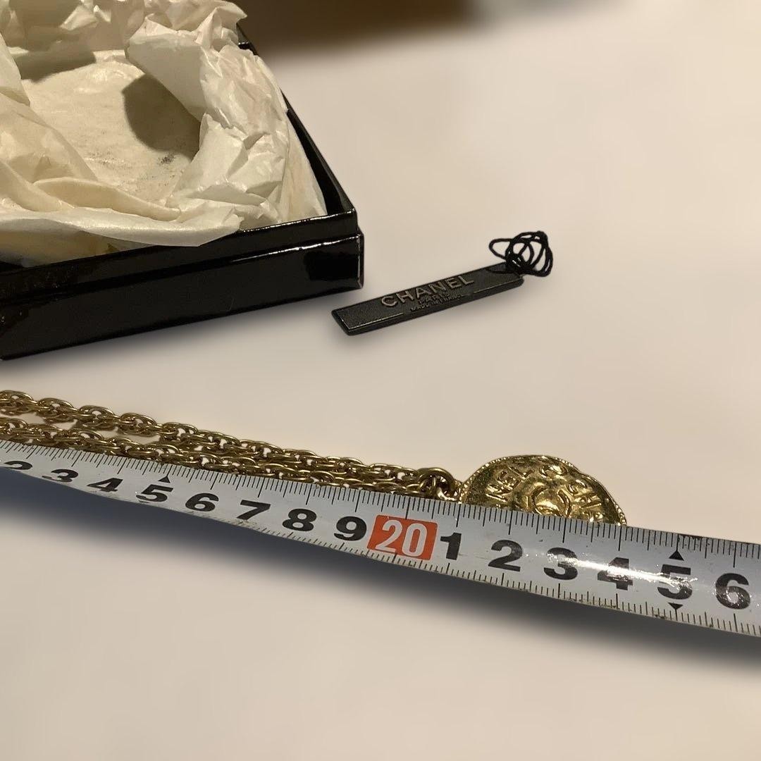 Chanel Gold Coin Pendant Necklace France Used Vintage 38g thumbnail 3