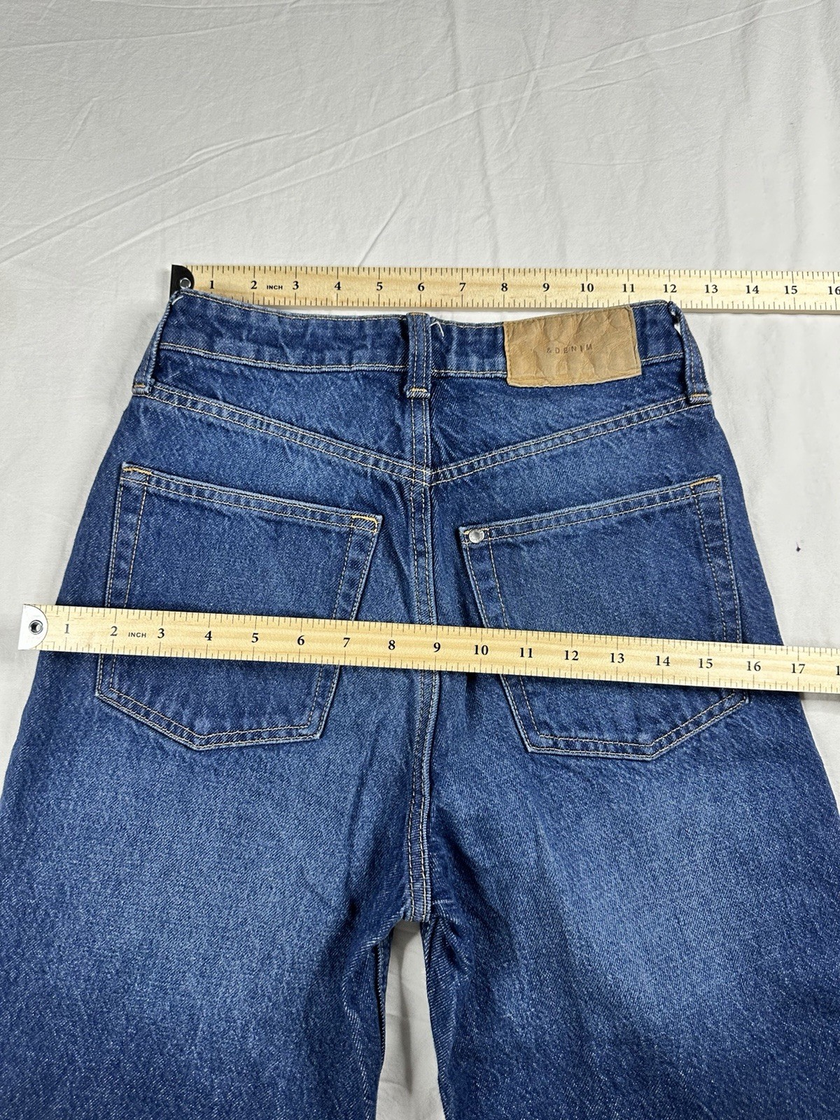👖✨ H&M &Denim Ultra High Waist Wide Leg Jeans 2 Medium Wash Jeans Button  thumbnail 14