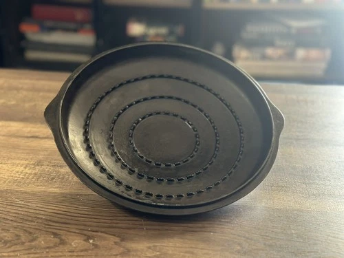 Unmarked No. 9 Wagner Ware Cast Iron Chicken Fryer Skillet Lid - Lid Only