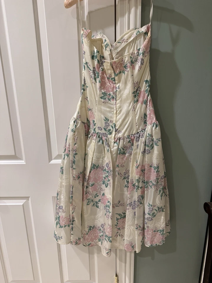 Vestido vintage floral años 80 Gunne Sax de Jessica McClintock Foto 2 de 4