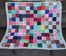 VTG Handmade Cotton PATCHWORK Tied Child / Lap Quilt - 45" x 39"