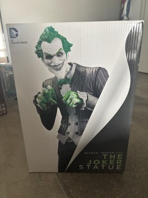 DC Collectibles Batman: ARKHAM CITY Statue THE JOKER