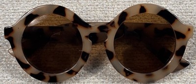 ett twa Sunglasses By Anthropologie Cream & Brown Turtle Shell Round Frame Nice