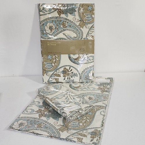 World Market Table Bundle Runner 4 Napkins 4 Placemats Aqua Gold Tan Paisley NWT - Picture 1 of 13