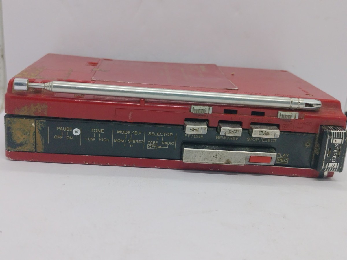 National RX 1960 Walkman Cassette player Motor spins radio works