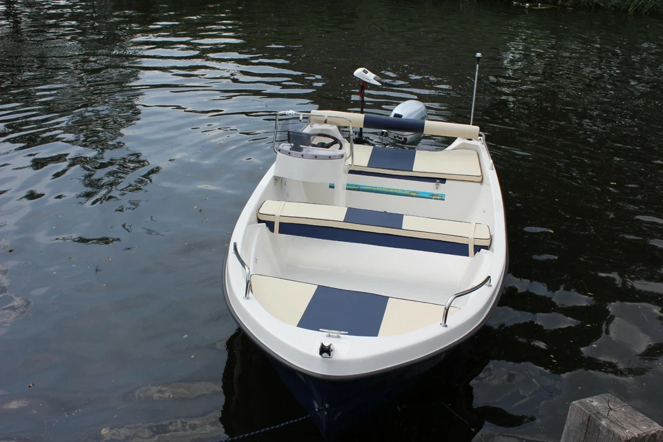 Konsolenboot,Motorboot Angelboot Inka 4,30m x 1,90m (INKA mit Steuerstand) - Bild 2 von 4