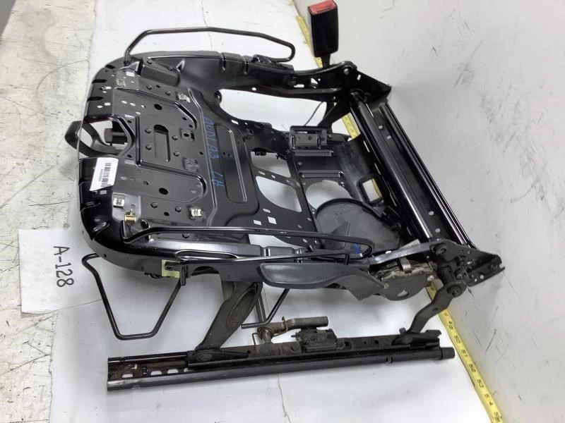 2006 2007 AUDI A3 DIANTEIRO ESQUERDO BANCO DO LADO DO MOTORISTA INFERIOR ALMOFADA QUADRO FABRICANTE DE EQUIPAMENTO ORIGINAL+ - Imagem 3 de 4