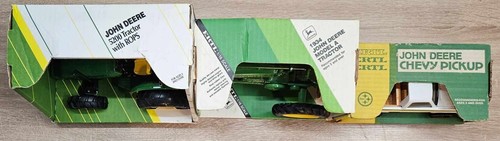 John Deere Diecast Set of 3 ERTL 5200 with ROPS 1934 Model A and Chevy Pickup - Picture 2 of 5