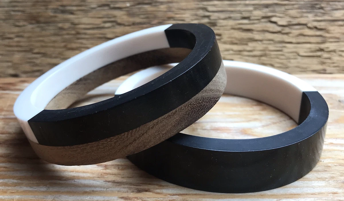 Bangles black hotsell