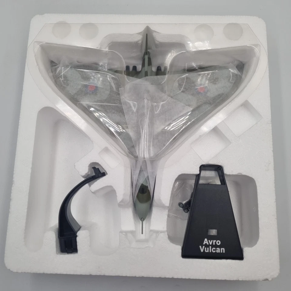 Avión militar ATLAS EDITIONS AVRO VULCAN 1:144 JET AGE NUEVO Foto 2 de 4