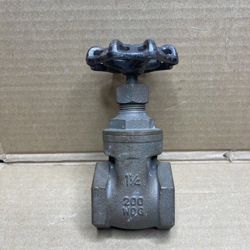 Vintage Hammond 667 1-1/4” Brass Gate Valve 200 WOG Threaded NOS Plumbing