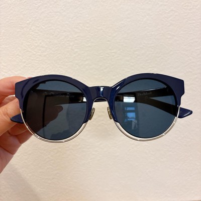 クリスチャンディオール　キャットアイ サングラス ネイビー Christian Dior Cat Eye Sunglasses Navy Frame Black Lenses