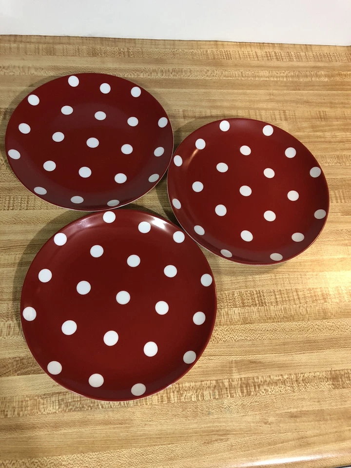 Platos de ensalada/postre Pottery Barn Chloe rojo blanco a lunares 8" - Juego de 3 Foto 3 de 4