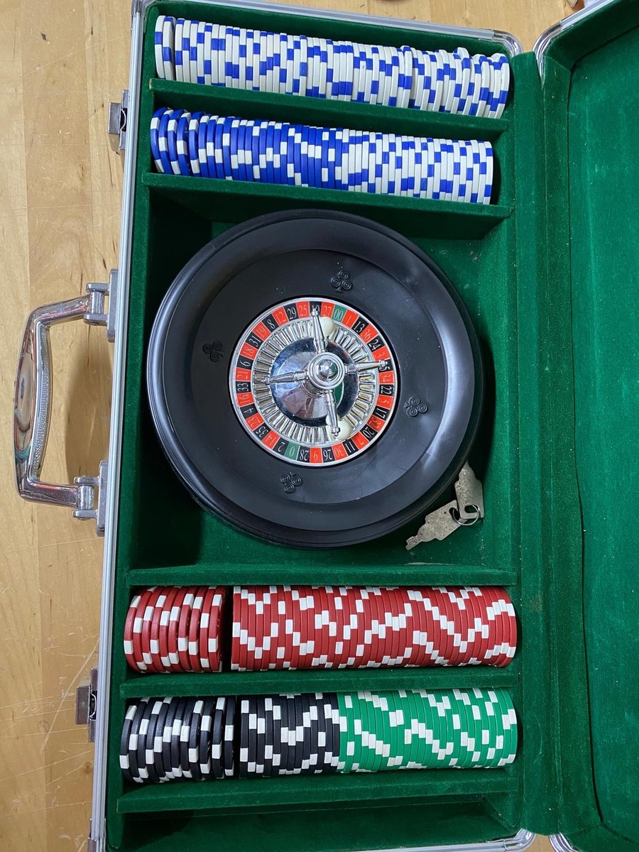 Deluxe Poker Roulette Wheel Casino Game Table Set with