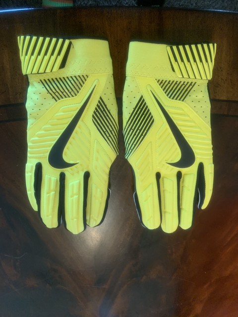 nike d tack demolition gloves
