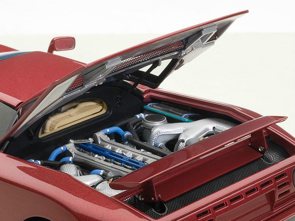 BUGATTI EB110 GT RED 1:18 AUTOART 70977 NEW IN BOX SPECIAL BUY NOW