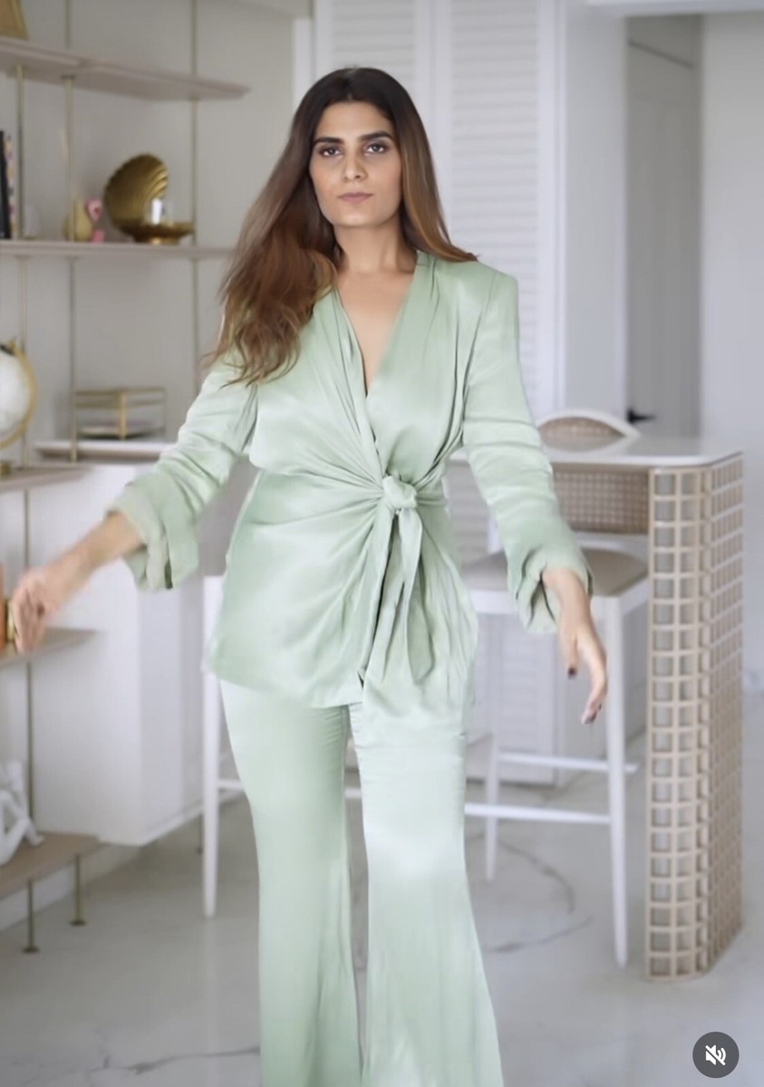 ZARA WOMAN NWT SS23 GREEN FLARED SATIN EFFECT PANTS Sz S