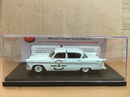 1/43 Trax TRR106  1961 Chrysler AP3 Royal Police Car- SA Police - Picture 1 of 4