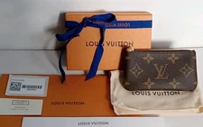 NIB Made France LOUIS VUITTON Key Pouch LV Logo Monogram Cles Coin M62650 RARE