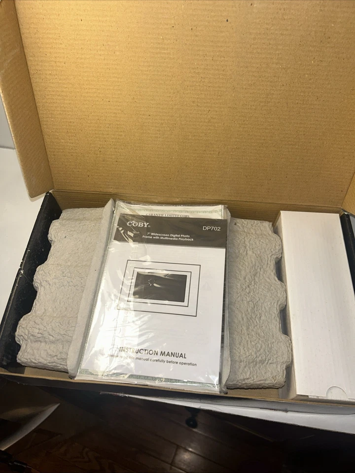 COBY 7" Widescreen Digital Photo Frame w/Multimedia Playback ~ Espresso DP702 - Image 2 of 4