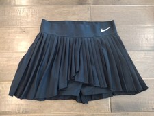 NIKE Women's EEUC Court black pleated Tennis Pickleball Skirt Skort - M Medium