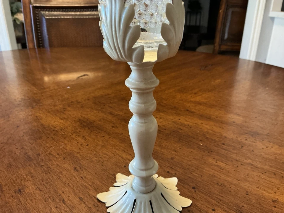 三套装饰烛台带凹槽底座和透明玻璃马裤 — 第 3/4 张图片