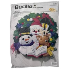 BUCILLA FELT APPLIQU  CAROLING TRIO FELT WREATH NEW VIN Made In USA 18" Round
