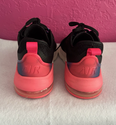 how to clean nike air max motion 2