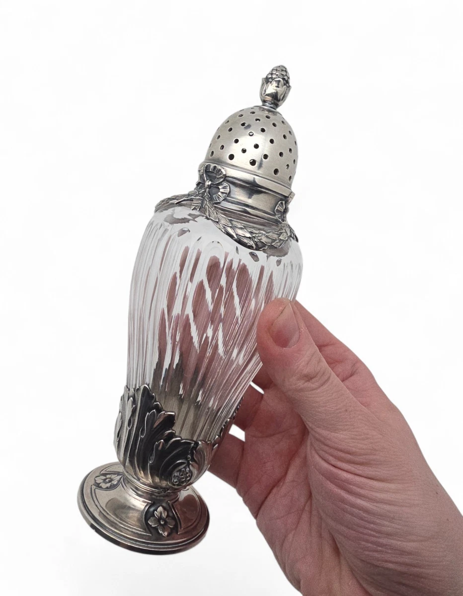 Saupoudreuse Vintage Félix Frères - Métal Argenté - Années 70 - Hauteur 15 Cm