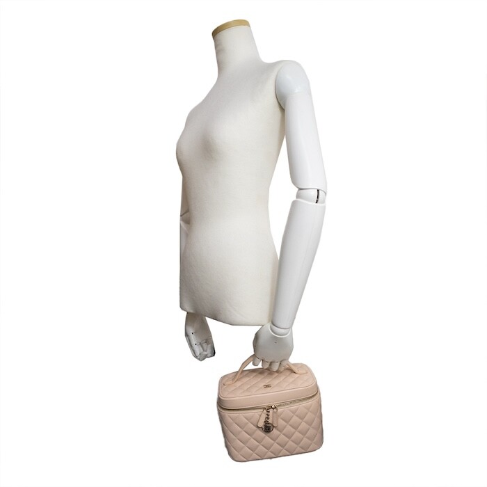 Chanel Matelasse Vanity Bag Light Pink Hand Purse Makeup Case Box