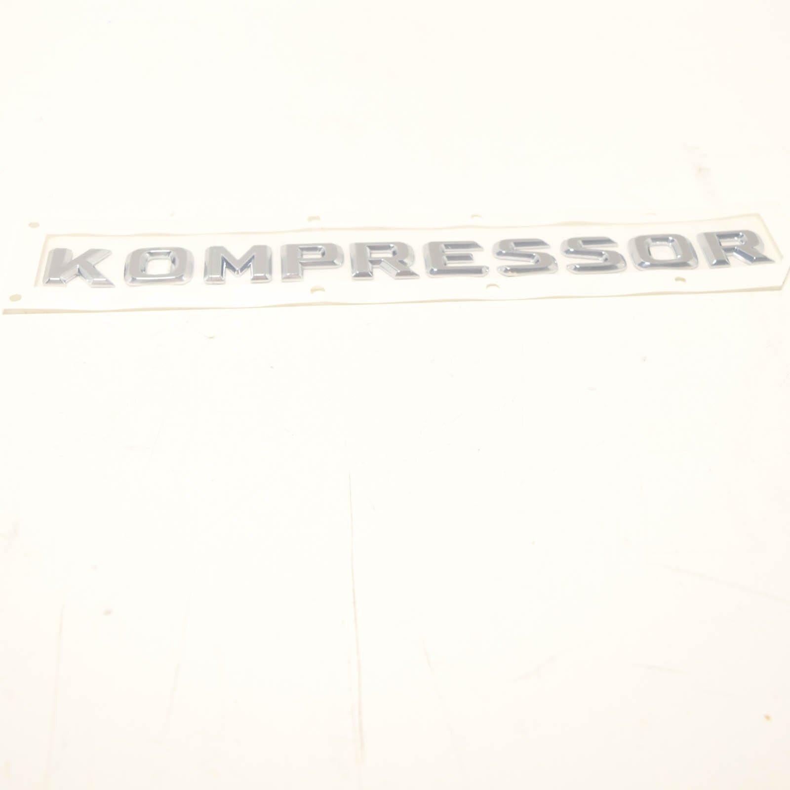 MB SLK R170 Kofferraumdeckel KOMPRESSOR Chrom-Emblem A2038173015