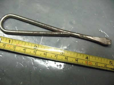 BENT STEEL   SCREWDRIVER 4 & 5/8 '' LONG STRAIGHT  SLOT   UNMARKED  VINTAGE   