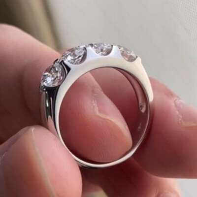 1 kt rund geschliffener Moissanit vier Steine Einfassung Verlobungsring 14 K Weißgold plattiert