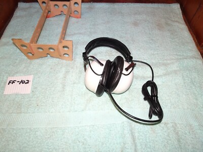 Vintage PIONEER SE-20A 8 Ohm Stereo Headphones Good Condition