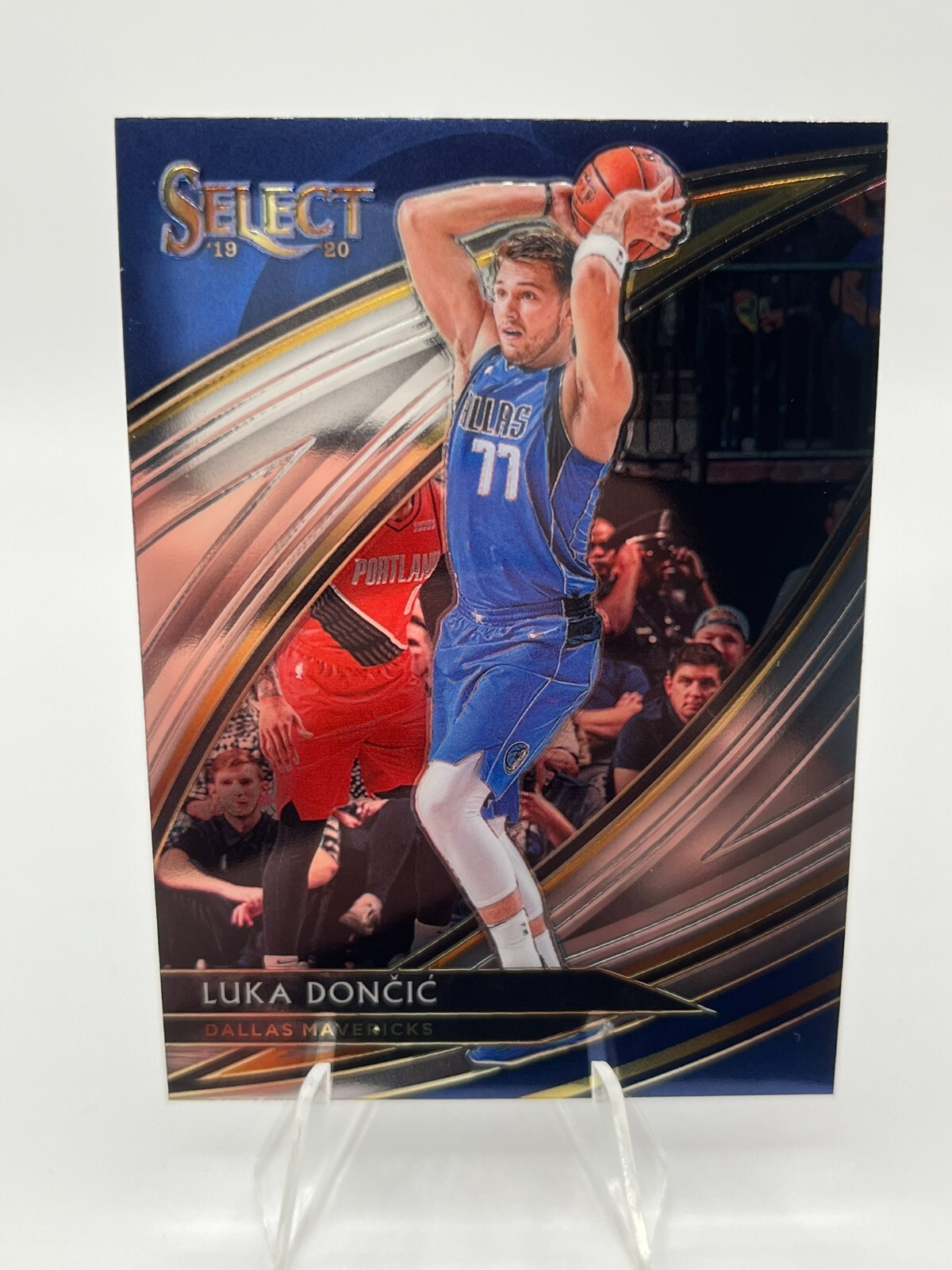 2019-20 Panini Select - Courtside Luka Doncic #281
