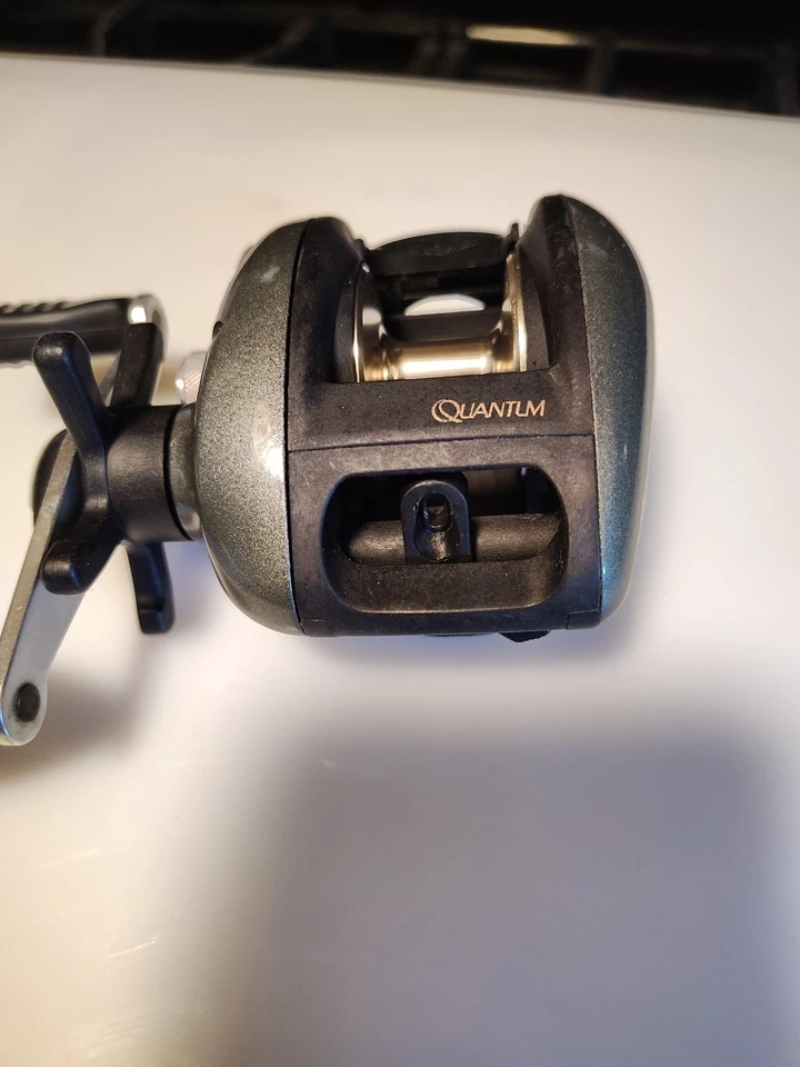 VINTAGE ( QUANTUM ) EX 500 CX Highspeed BAITCASTING REEL/ SEE PHOTOS - Image 3 of 4