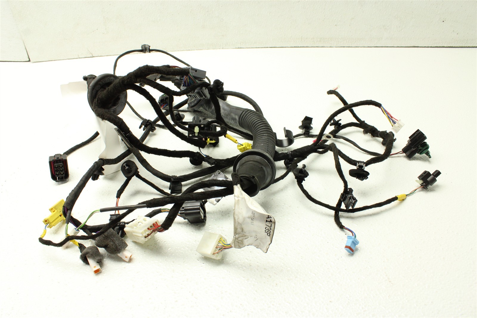 McLaren Artura 2025 Left Wiring harness P/N 16MA173SP