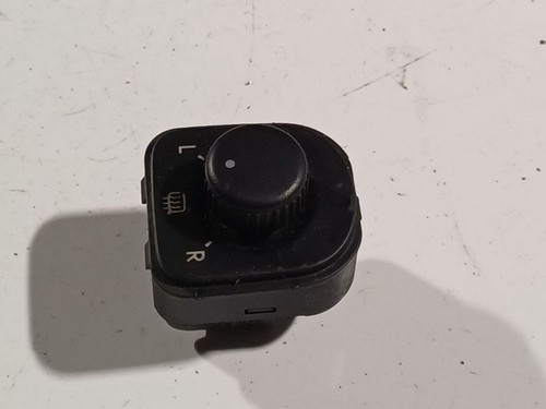 Volkswagen Golf 2005 Wing mirror control switch (Exterior Mirror S #2504999-59