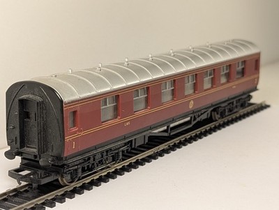 Hornby Spurweite OO LMS Stanier Composite Coach 3934 Crimson Lake