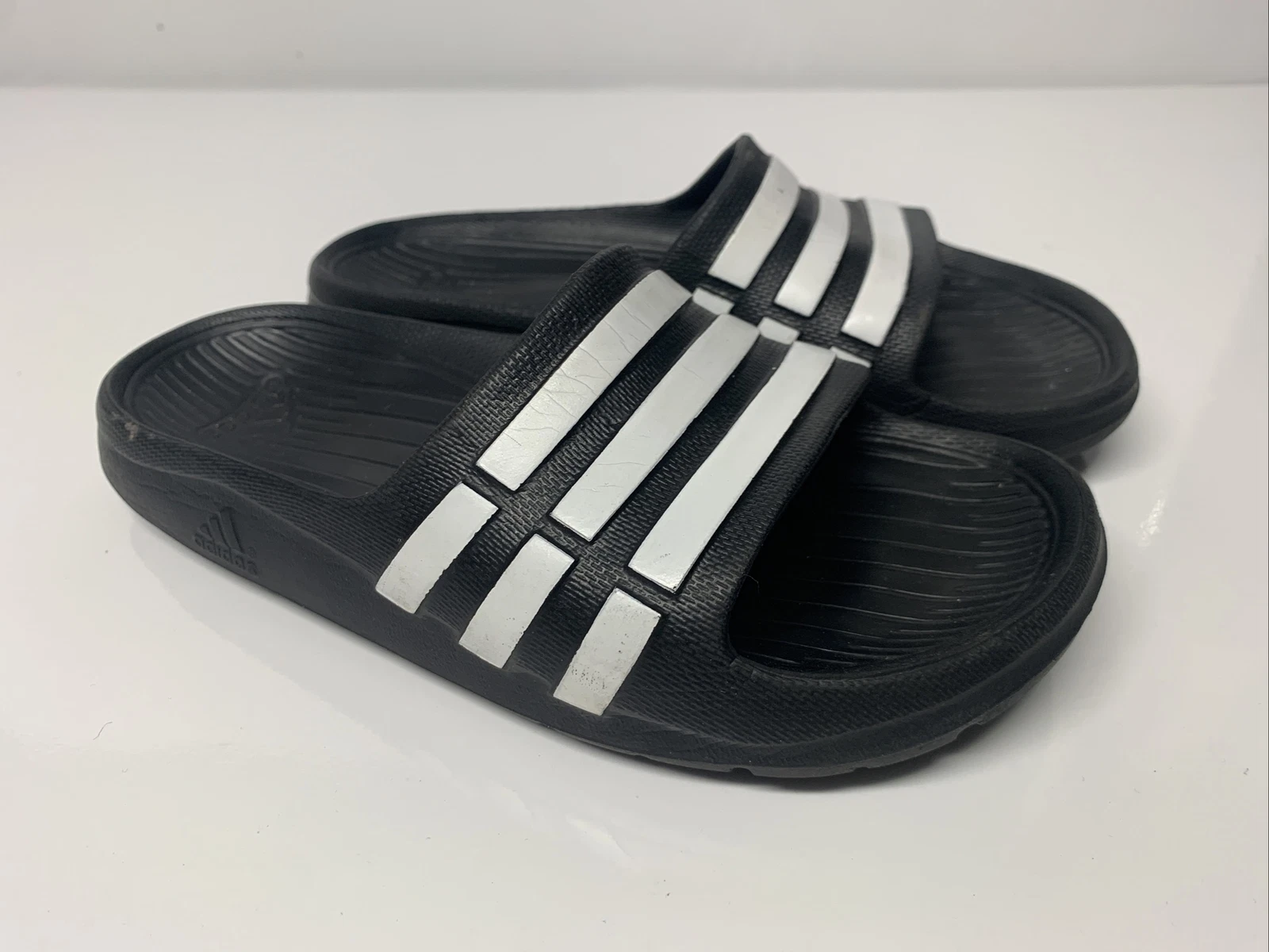 Sandali Adidas Classic bambino nero bianco slide taglia 1 usati