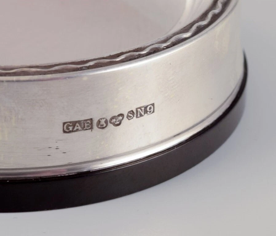 GAB, Svezia. Tre saline in argento 830 e bachelite. Stile Art Deco. - Immagine 4 di 4