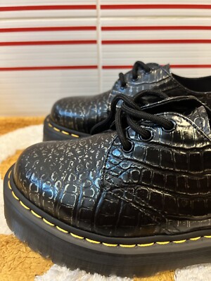 RARE Women 8 Men 7 Dr. Martens 27535 Embossed Croc Gator Platform