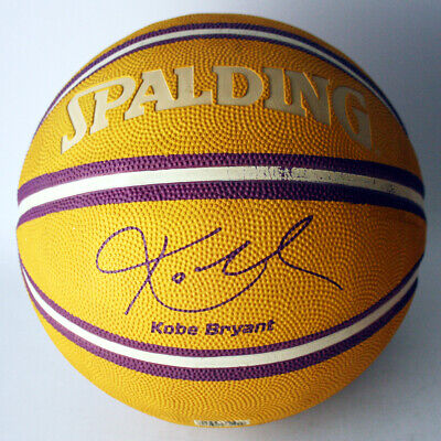 RARE 2010 SPALDING LAKERS KOBE BRYANT OUTDOOR BASKETBALL RARE 2010 SPALDING LAKERS KOBE BRYANT OUTDOOR BASKETBALL