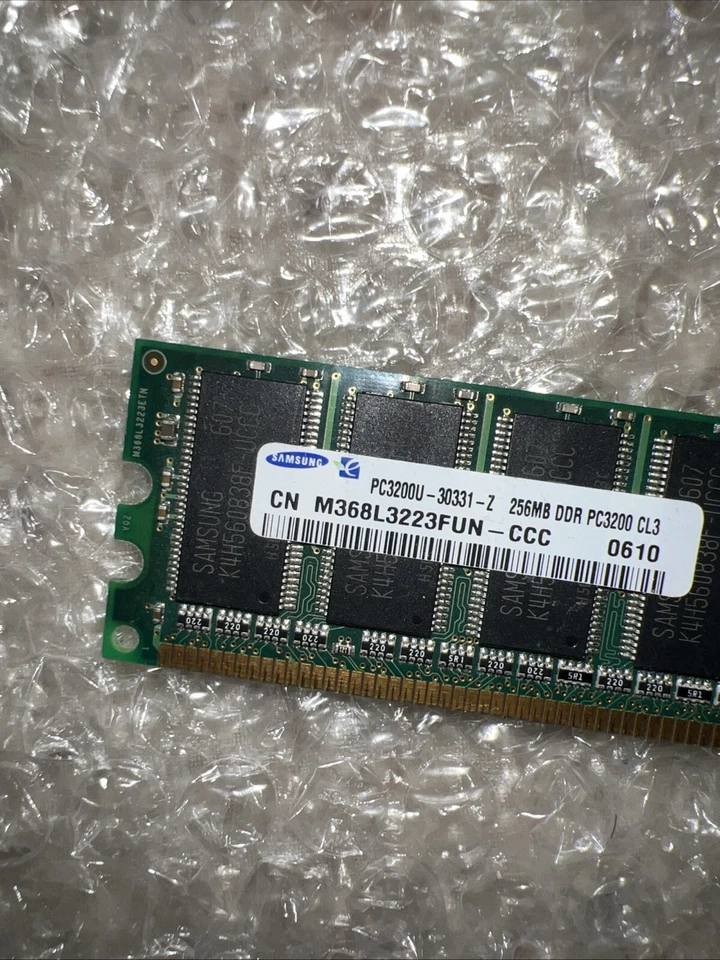 Samsung 256MB DDR PC3200U-30331-Z CN M368L3223FUN . Goog Conditions - Image 2 of 4