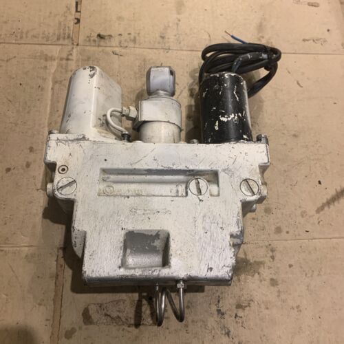 Johnson Evinrude OMC 75 90 115 150 175 200 HP Power Tilt Trim 0390002 0391037 - Picture 4 of 6