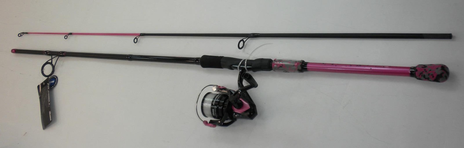 Okuma FNX702MH40PK Fin Chaser X Spinning Rod Reel Combo 7 ft