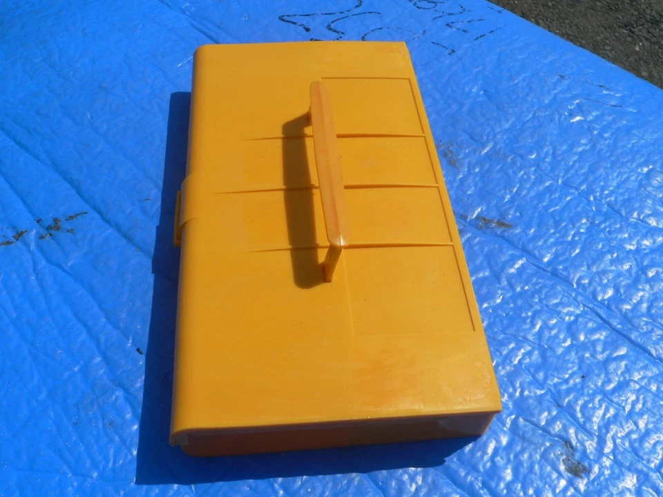 AURORA MODELO MOTOR THUNDERJET 500 AMARILLO ESTUCHE FOSO DE TRANSPORTE PARA COCHES SLOT Foto 3 de 4