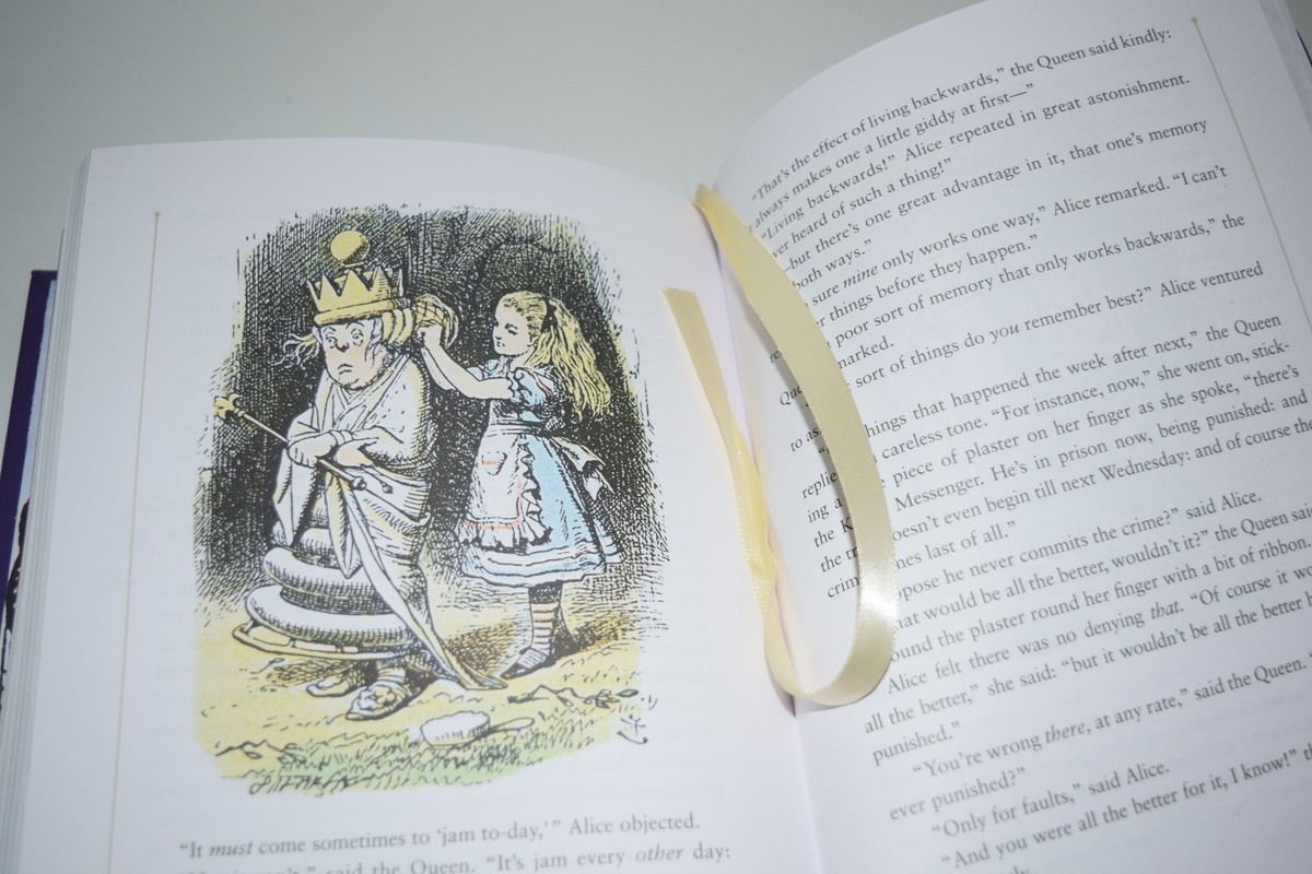 New Alice in Wonderland & Through Looking Glass Illustrated