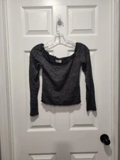Hollister Black Gray Heather Open-Shoulder Flow Top Scalloped hem Size Medium