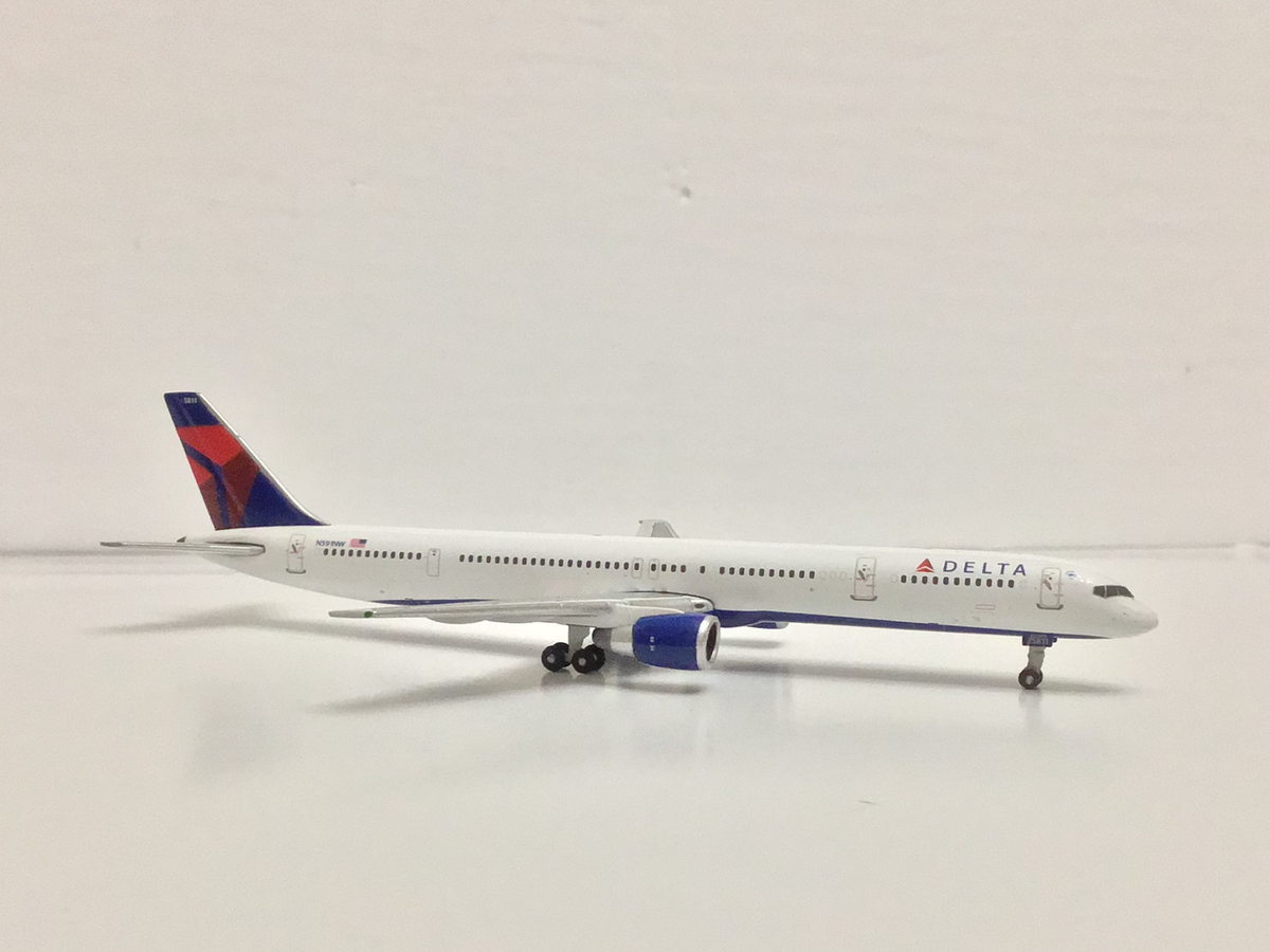 Gemini Jets 1:400 DELTA Boeing 757-300 | eBay